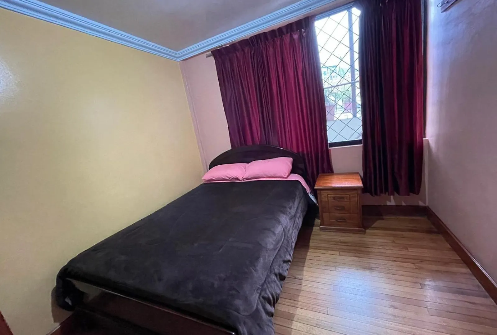 Hostal Taxo Yura Hotell Quito 0*,  Ecuador